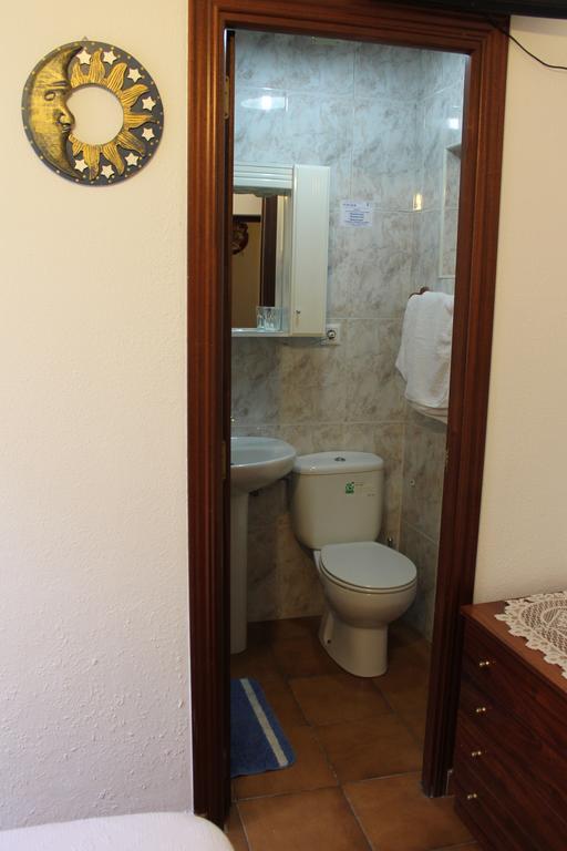 Hostal Xucar Μαδρίτη Δωμάτιο φωτογραφία